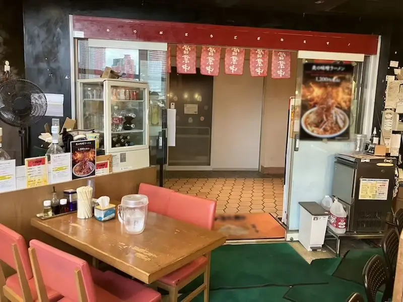 勝どきのラーメン居抜きの内装