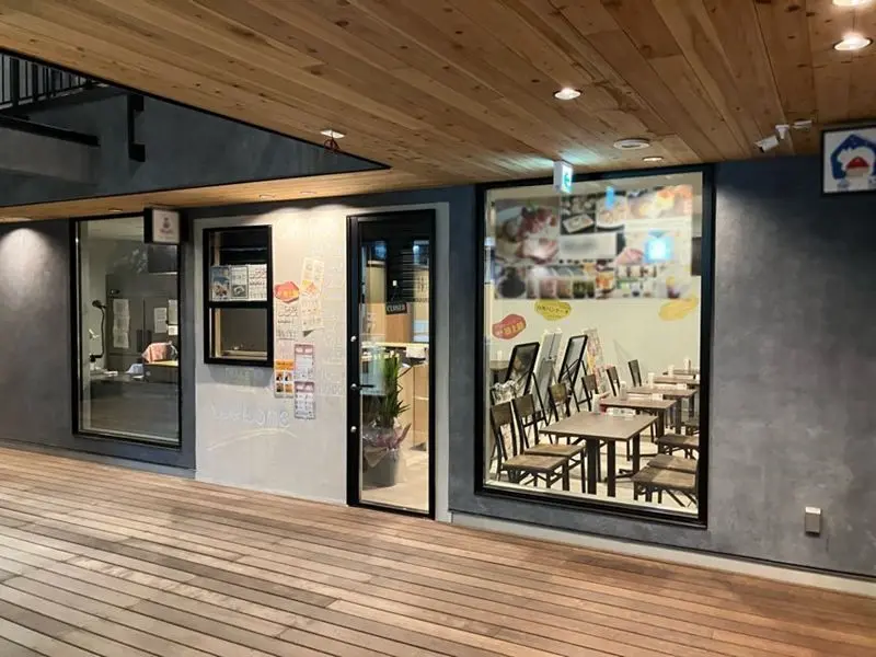 カフェ・喫茶店の居抜き物件の外観