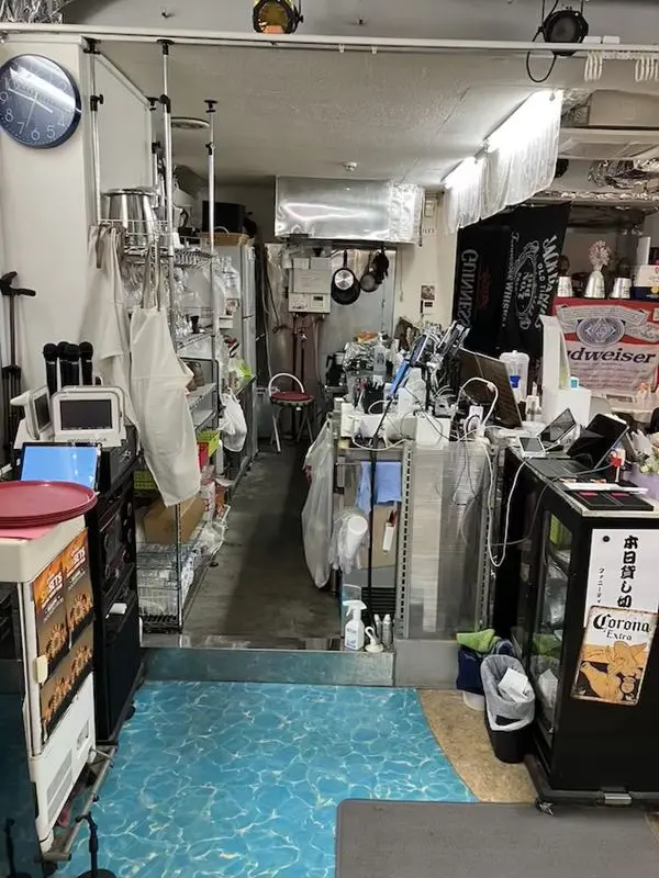 末広町のカフェ・喫茶店居抜きの厨房