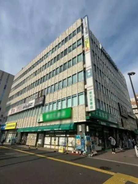 信濃町のスナック・パブ居抜きの外観