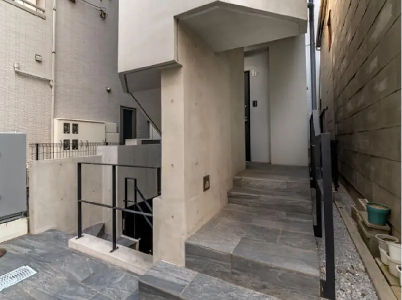 貸店舗(スケルトン)の内装