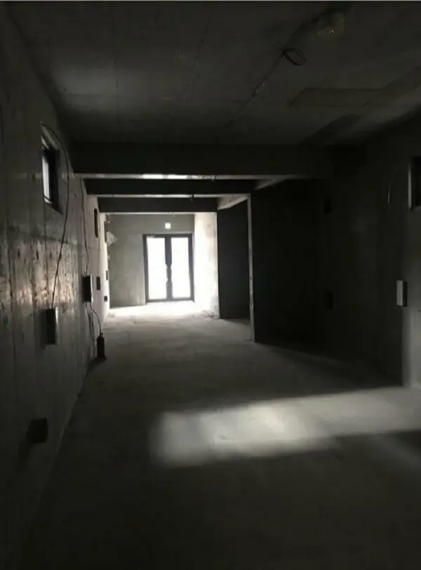 貸店舗(スケルトン)の内装