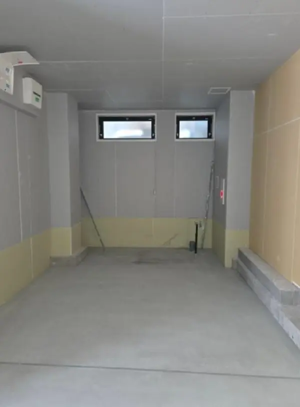 貸店舗(スケルトン)の内装