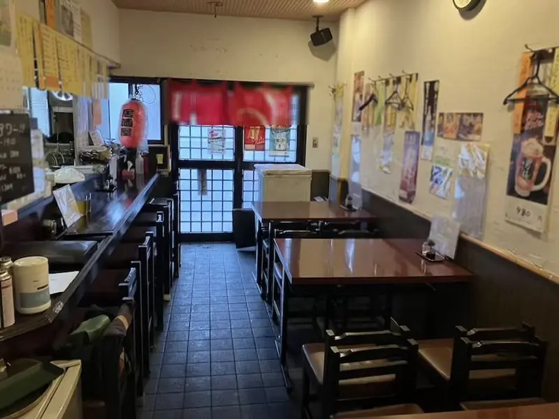 鈴木町の居抜き店舗の内装