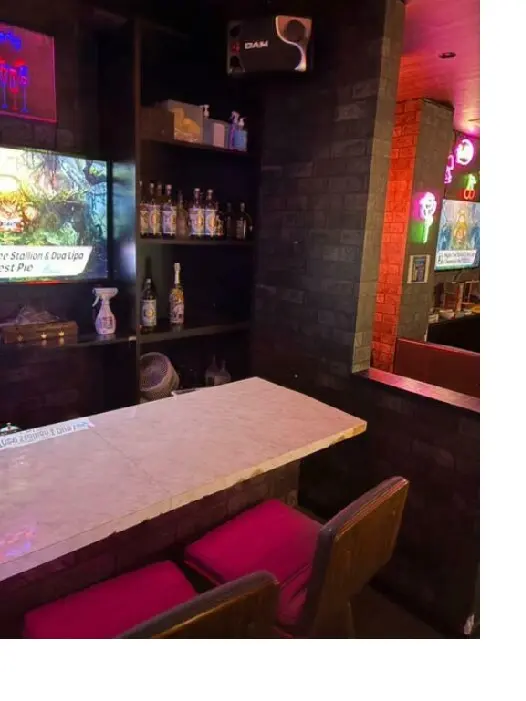 小岩のBAR・ショットバー居抜きの内装