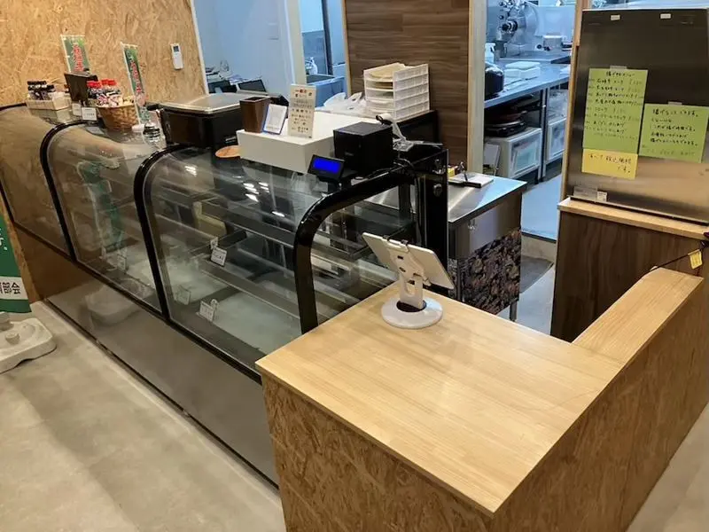 テイクアウトの居抜き物件の内装