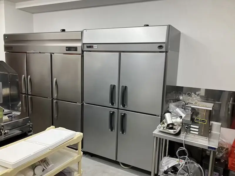 テイクアウトの居抜き物件の厨房