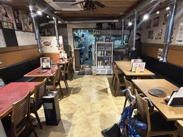 小岩の焼肉屋居抜きの内装