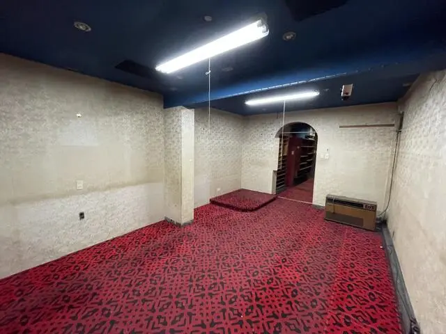 祐天寺のスナック・パブ居抜きの内装