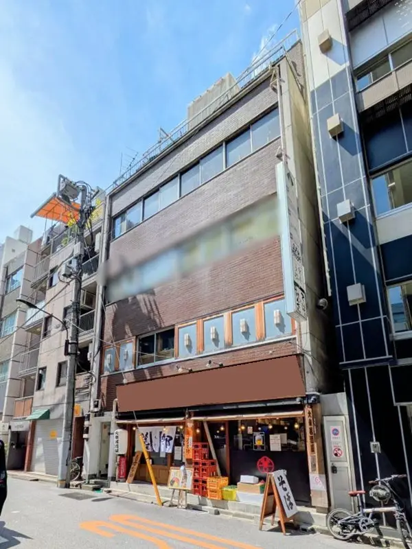 新橋の居抜き店舗の外観