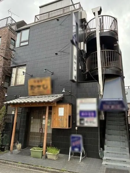 スナック・パブの居抜き物件の外観