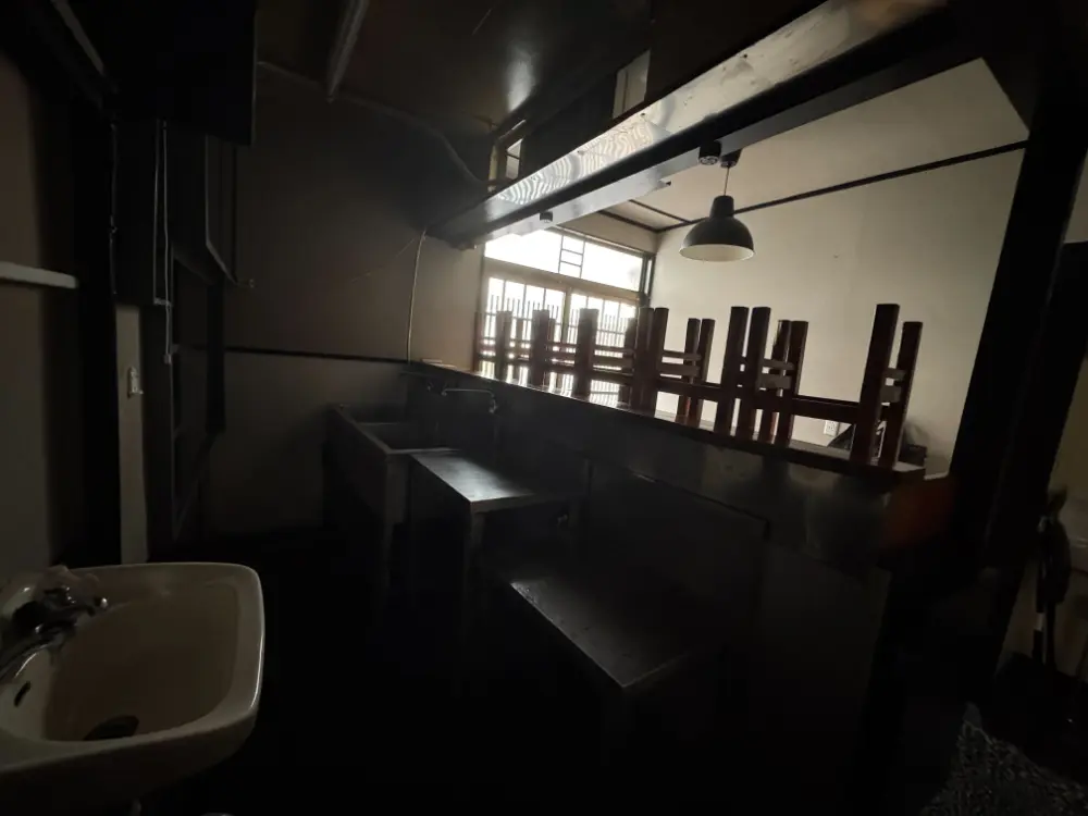 亀有の居酒屋居抜きの内装