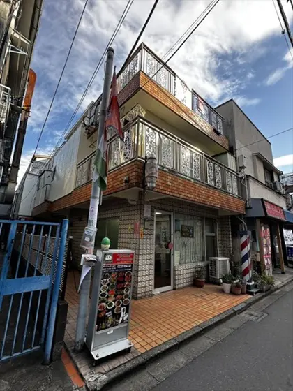 大久保の居抜き店舗の外観