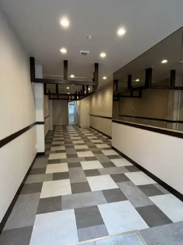 代々木上原の事務所仕様店舗物件の内装