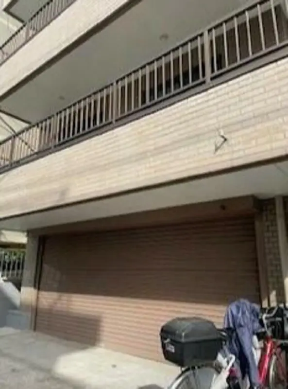 貸店舗(スケルトン)の外観