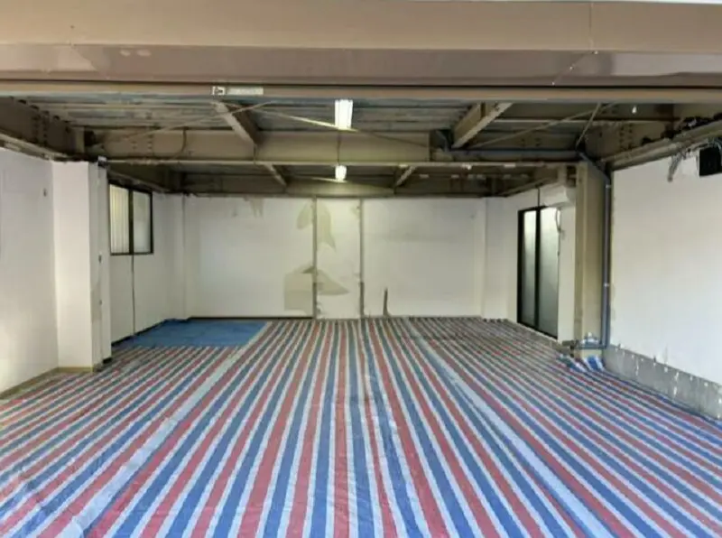 巣鴨のスケルトン物件の内装