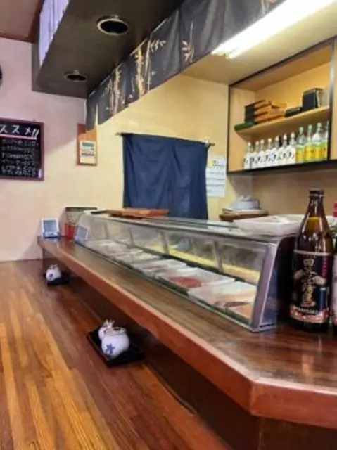 寿司の居抜き物件の内装