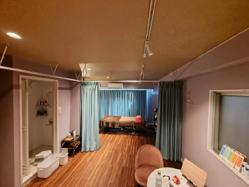 新宿のエステ居抜きの内装