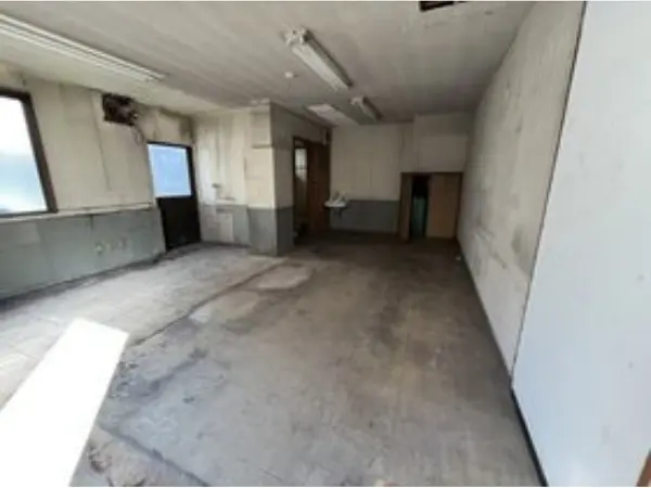 貸店舗(スケルトン)の内装