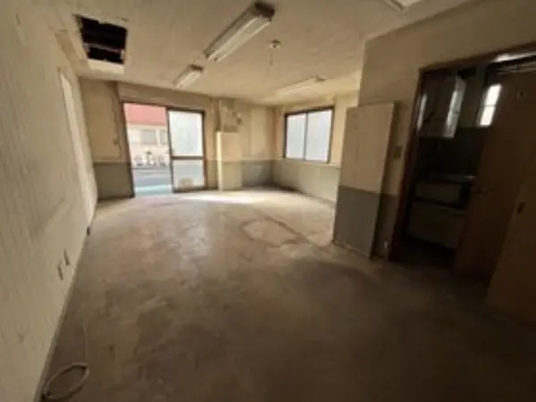 新御徒町のスケルトン物件の内装