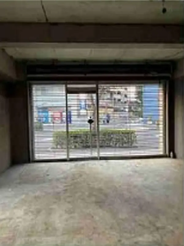 新高円寺のスケルトン物件の内装