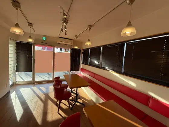 小手指の中華料理居抜きの内装