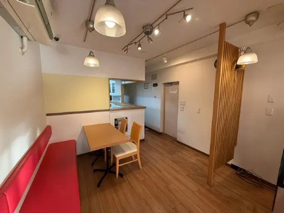 中華料理の居抜き物件の内装