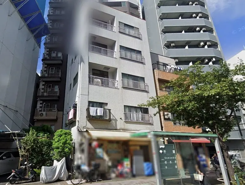 浅草の事務所仕様店舗物件の外観