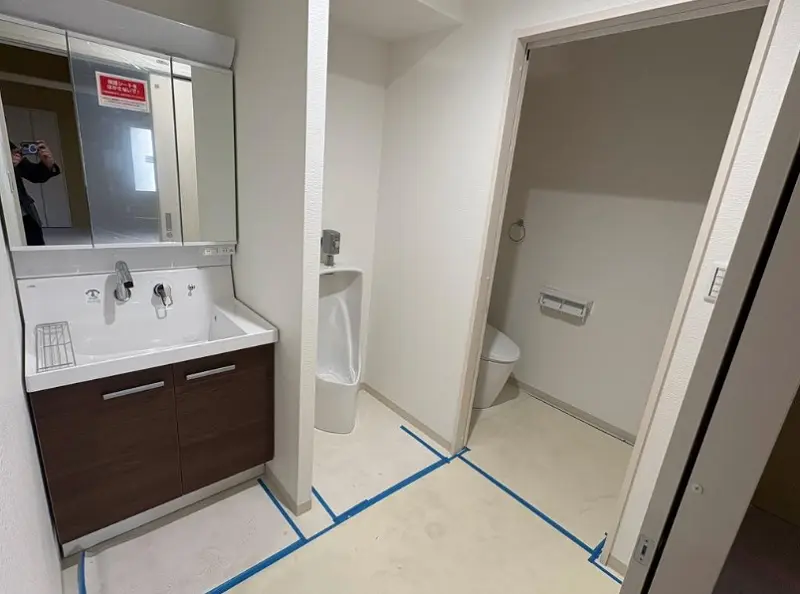 貸店舗(スケルトン)のトイレ