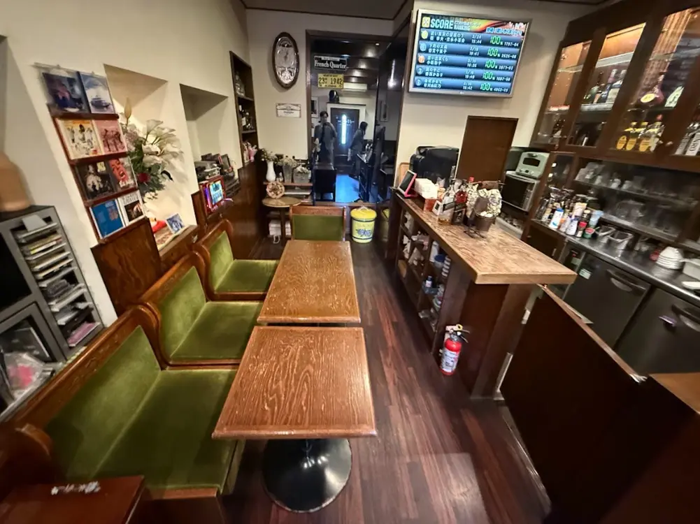 四ツ木のBAR・ショットバー居抜きの内装