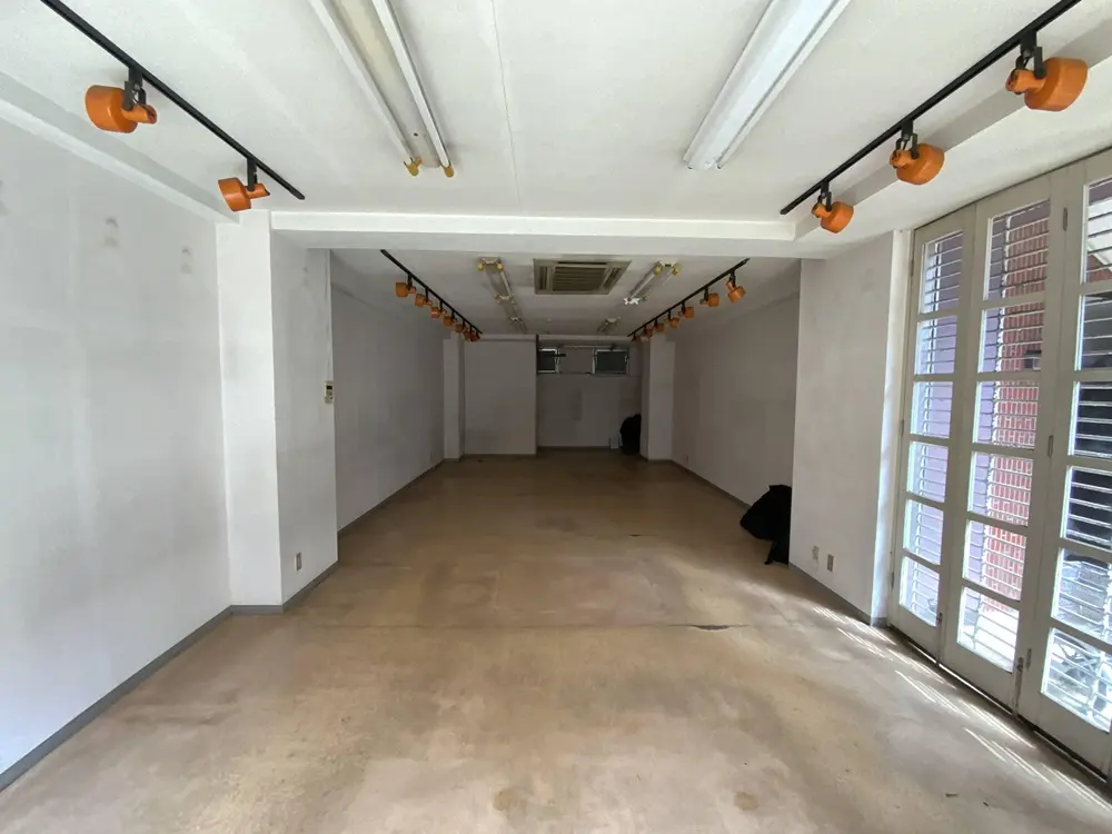 貸店舗(事務所仕様)の内装