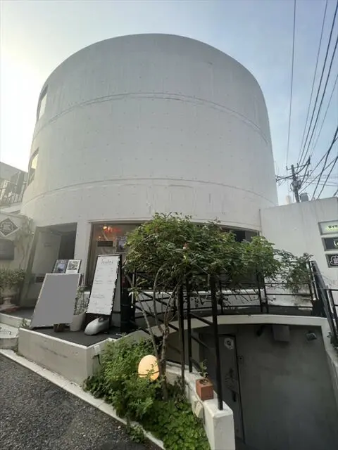 代官山のカフェ・喫茶店居抜きの外観