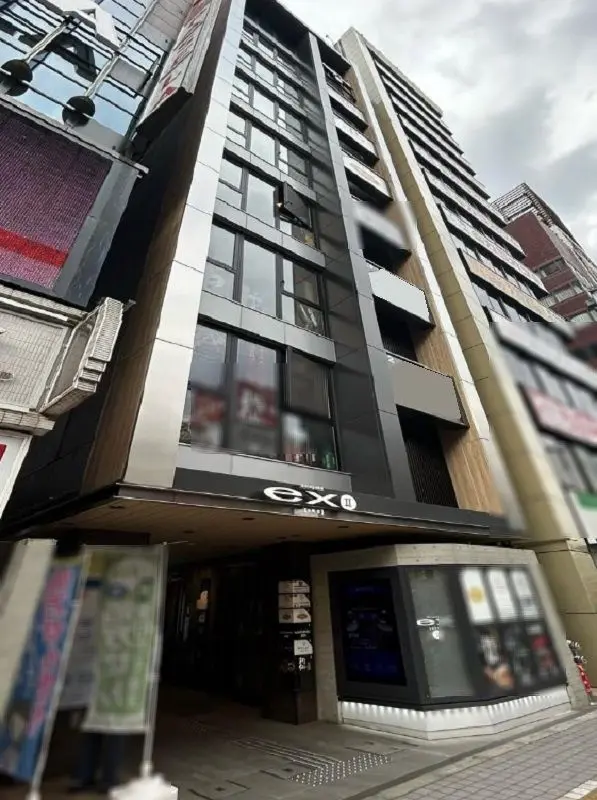 貸店舗(スケルトン)の外観