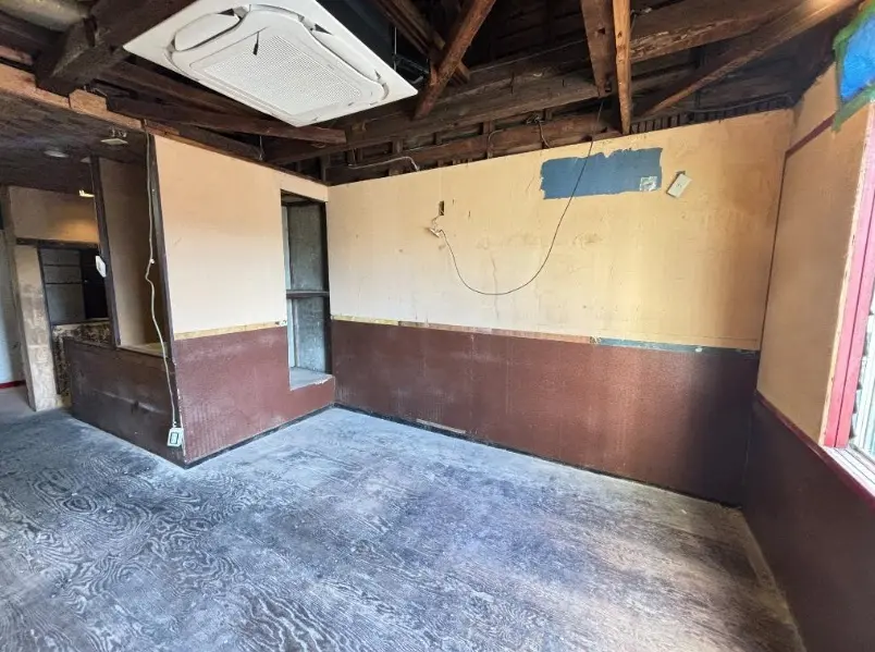 貸店舗(事務所仕様)の内装