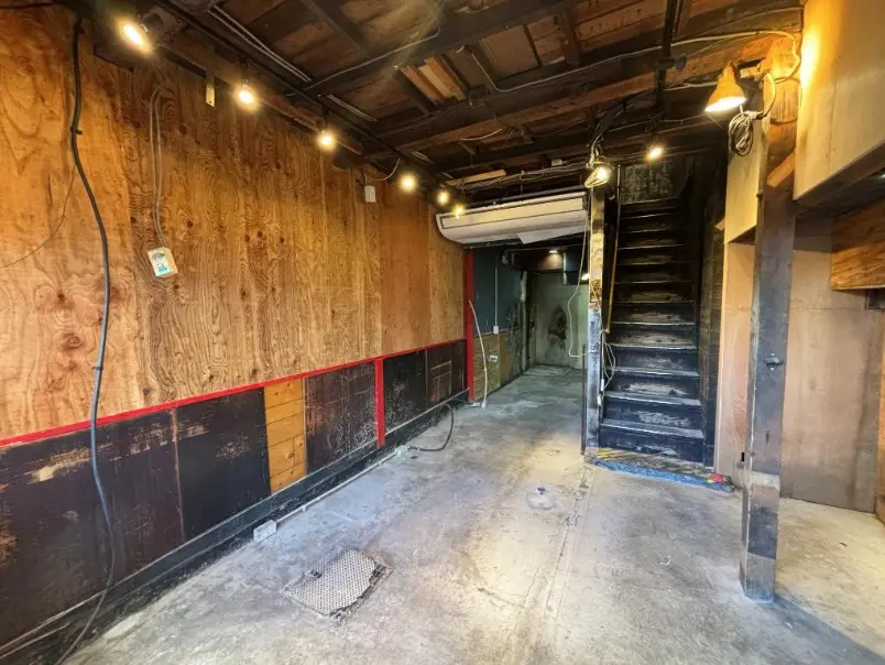 新三河島の事務所仕様店舗物件の内装