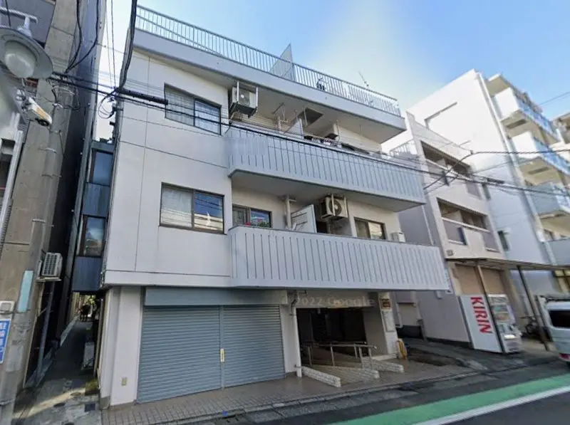 世田谷のスケルトン店舗物件の外観