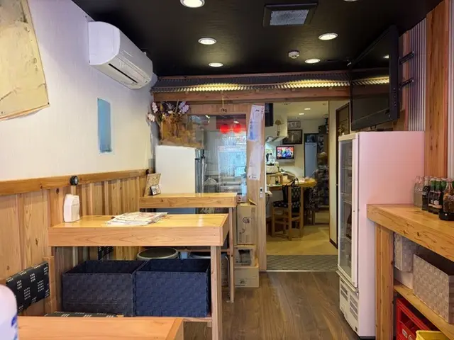 南浦和の居抜き店舗の内装