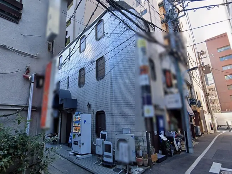 四谷三丁目の居抜き店舗の外観