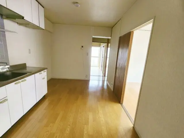 貸店舗(事務所仕様)の内装