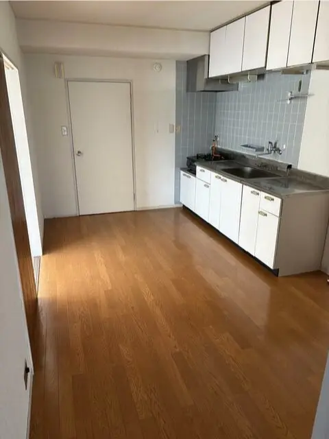 新狭山の事務所仕様店舗物件の厨房