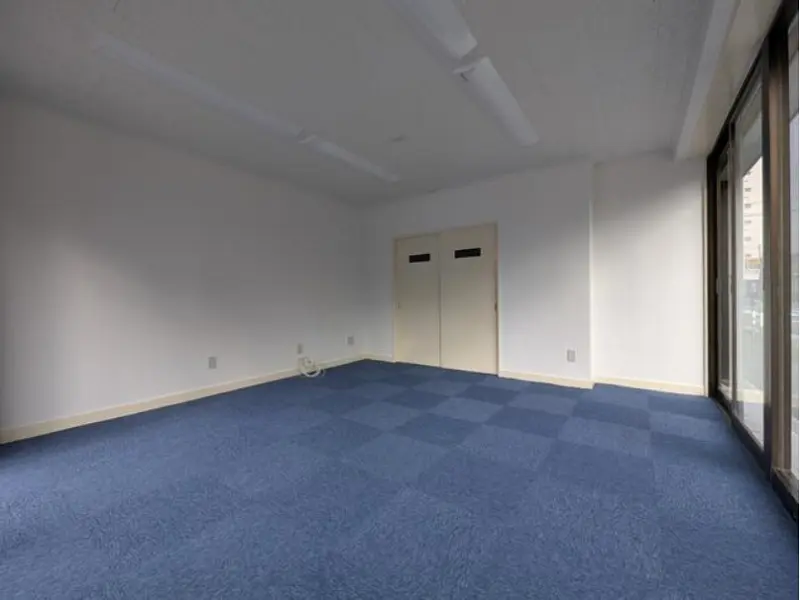 池袋の事務所仕様店舗物件の内装