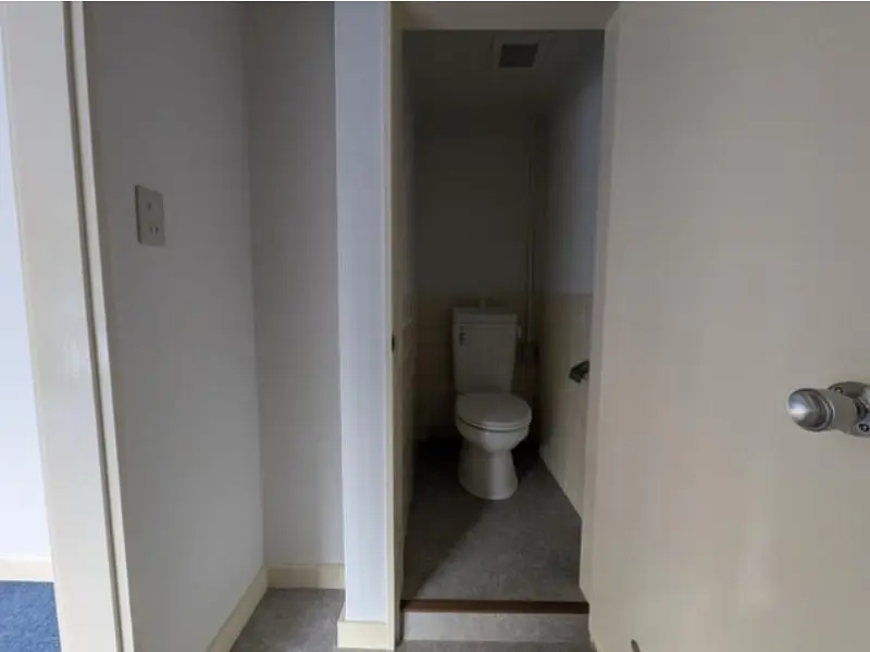 貸店舗(事務所仕様)のトイレ