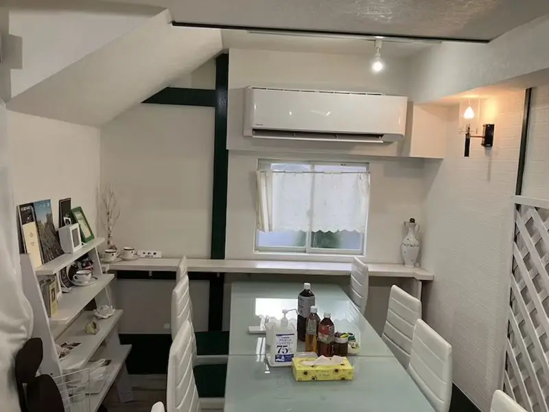 京成小岩のカフェ・喫茶店居抜きの内装