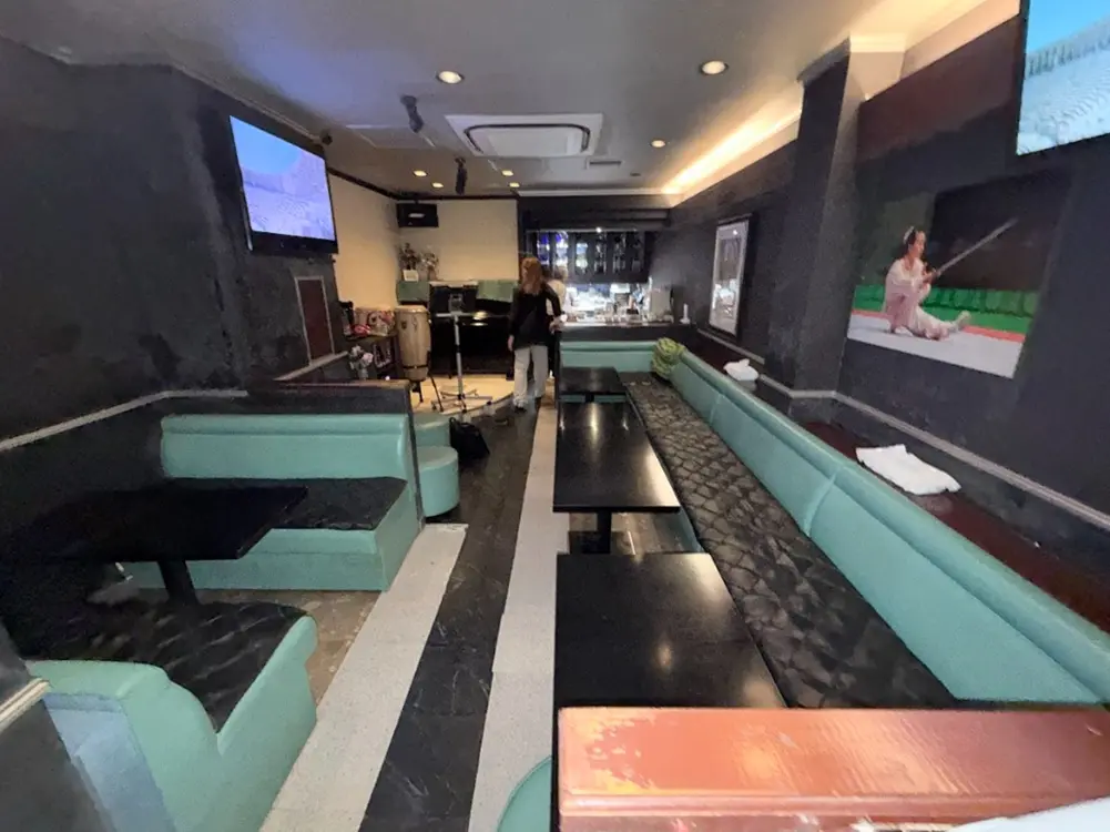 スナック・パブの居抜き物件の内装