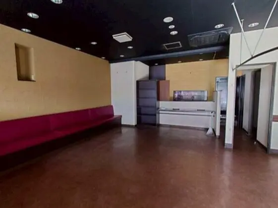 新宿三丁目の居抜き店舗の内装