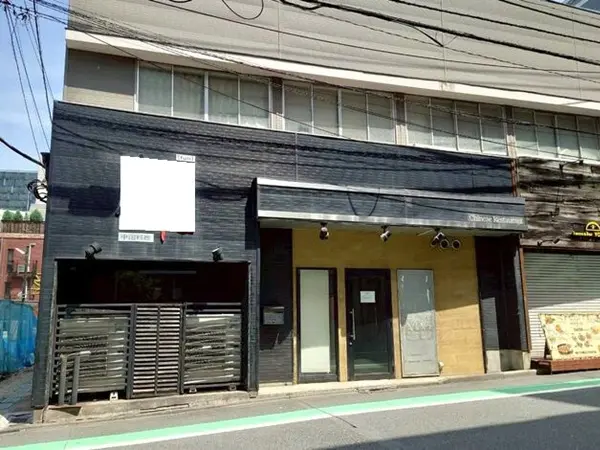新宿三丁目の居抜き店舗の外観