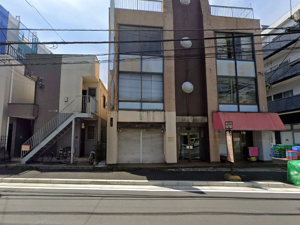 蒔田のお好み焼き居抜きの外観