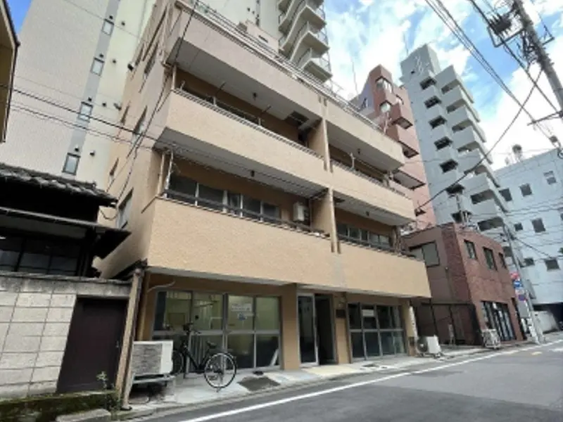 駒込の事務所仕様店舗物件の外観