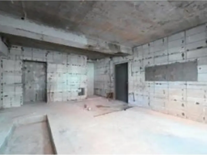 小竹向原のスケルトン物件の内装