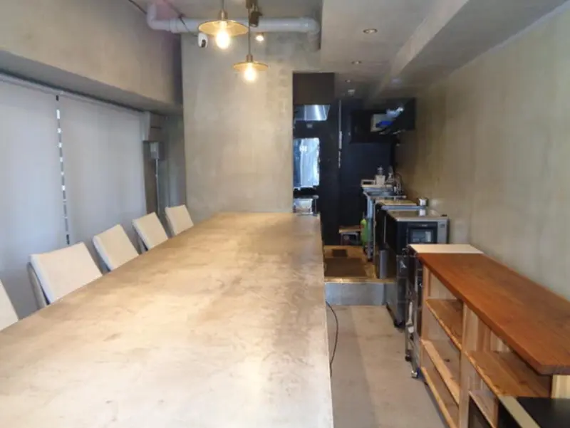 代々木公園のフレンチ居抜きの内装